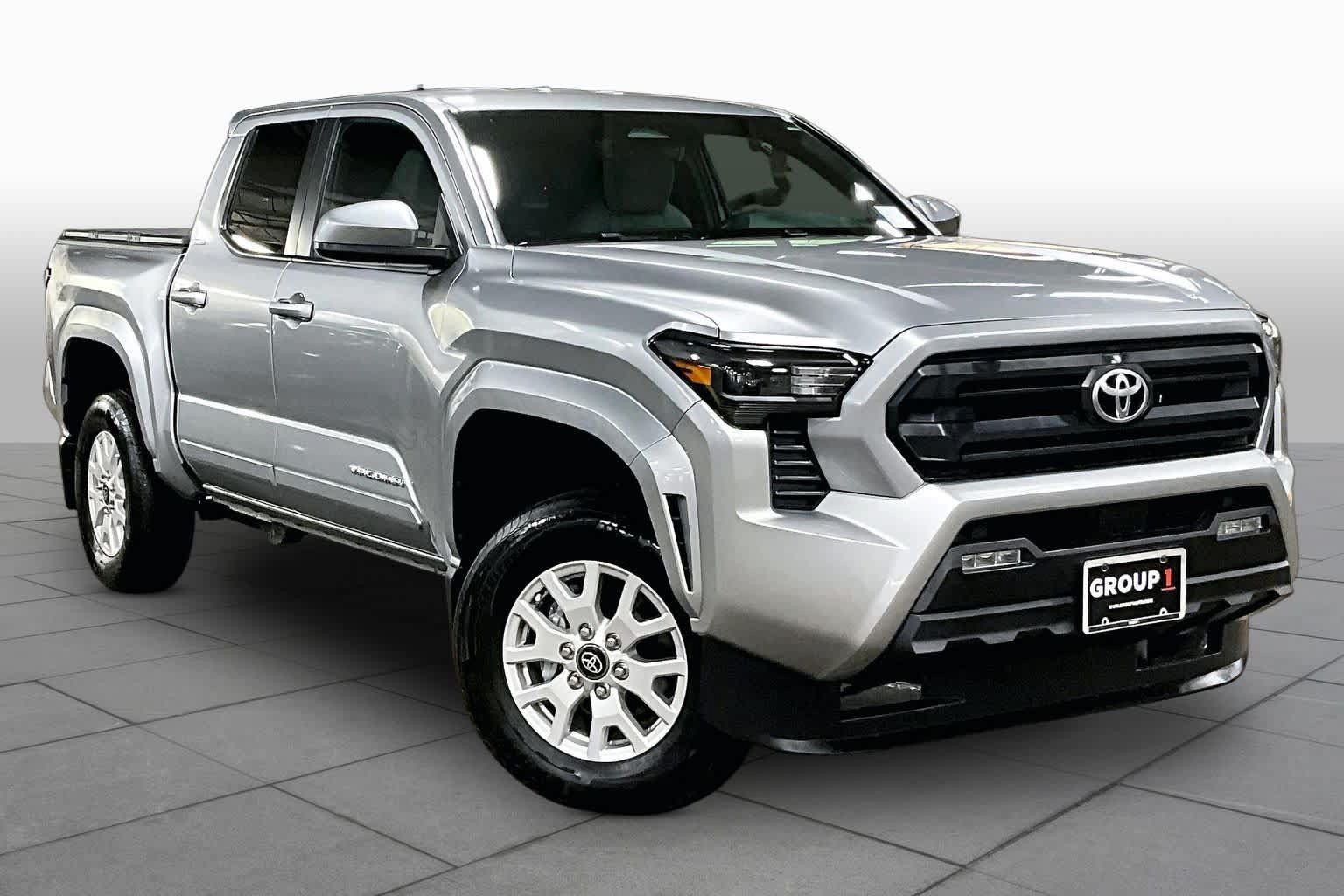 Certified 2025 Toyota Tacoma SR5 AWD/4WD image 3