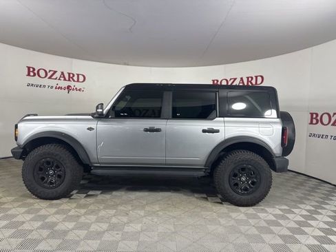 Used 2024 Ford Bronco Wildtrak image 5