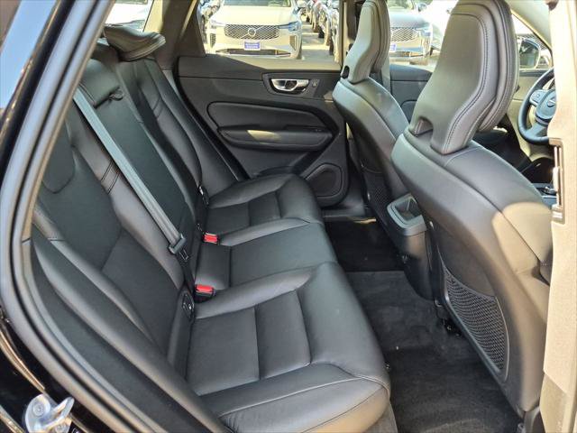 Used 2025 Volvo XC60 B5 Core w/ Protection Package Premier AWD/4WD image 25