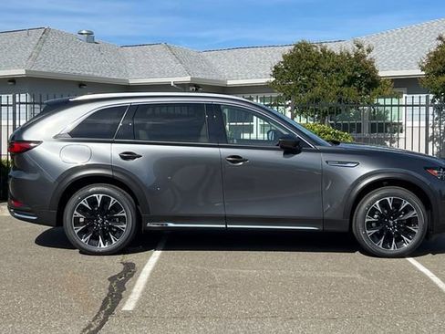 New 2026 MAZDA CX-90 Plug-In Hybrid w/ Premium Plus AWD/4WD image 3