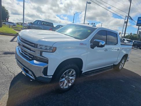 Used 2019 Chevrolet Silverado 1500 LTZ w/ LTZ Plus Package AWD/4WD image 4