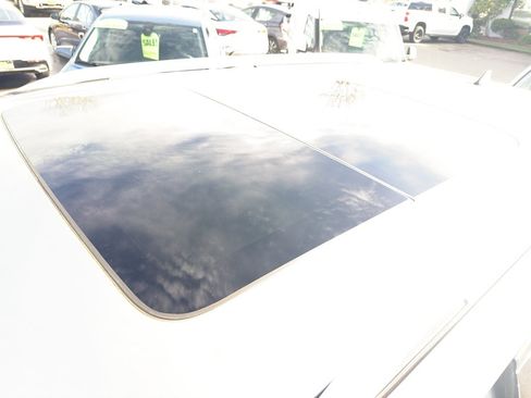 Used 2021 Ford Explorer Platinum w/ Equipment Group 601A image 15