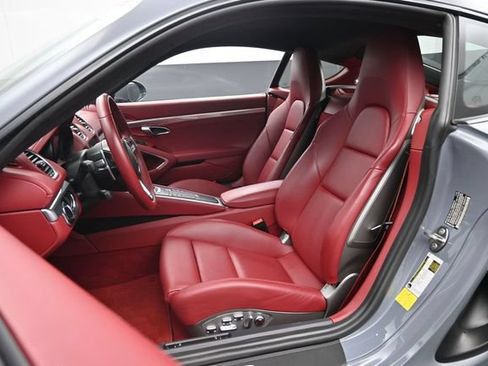 Used 2023 Porsche 718 Cayman GTS RWD image 16