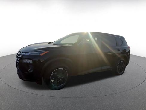 Used 2025 Nissan Rogue SV image 8