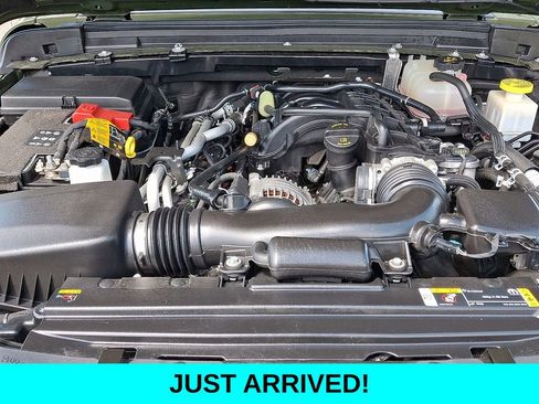 Used 2022 Jeep Gladiator Sport AWD/4WD image 27