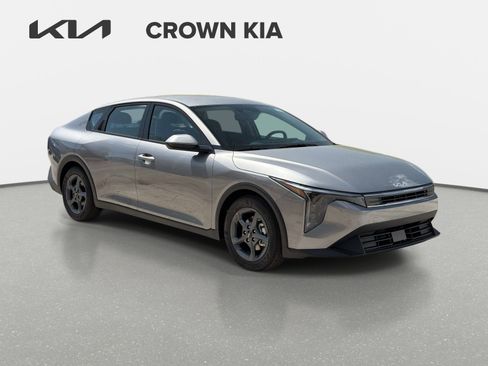New 2026 Kia K4 FWD image 3