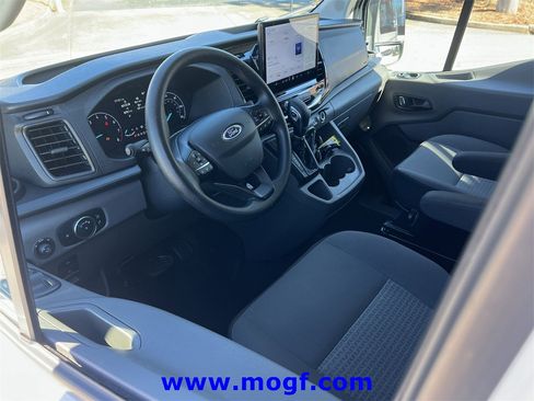 Used 2024 Ford Transit 350 XLT image 5