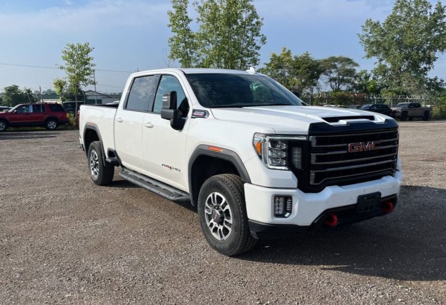 Used 2023 GMC Sierra 2500 AT4 w/ Gooseneck/5TH Wheel Package AWD/4WD image 4