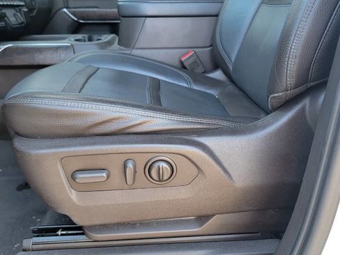 Used 2019 GMC Sierra 1500 Denali w/ Denali Ultimate Package image 22