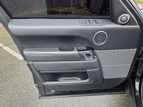 Used 2017 Land Rover Range Rover Sport HSE image 71