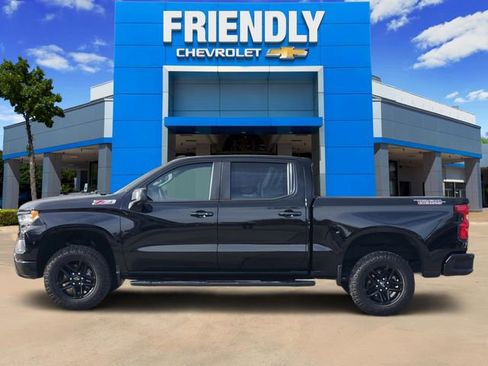 Used 2023 Chevrolet Silverado 1500 LT Trail Boss w/ LT Trail Boss Premium Package image 4