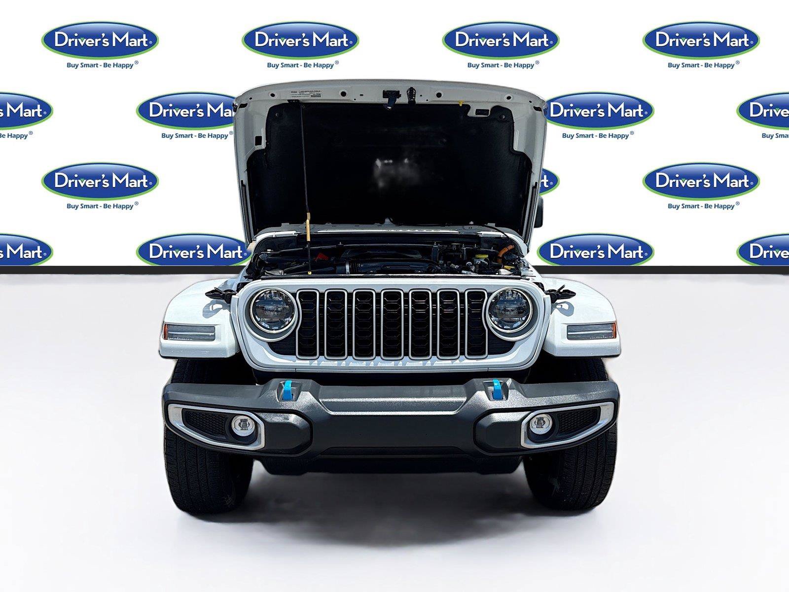 Used 2024 Jeep Wrangler Unlimited Sahara AWD/4WD image 32