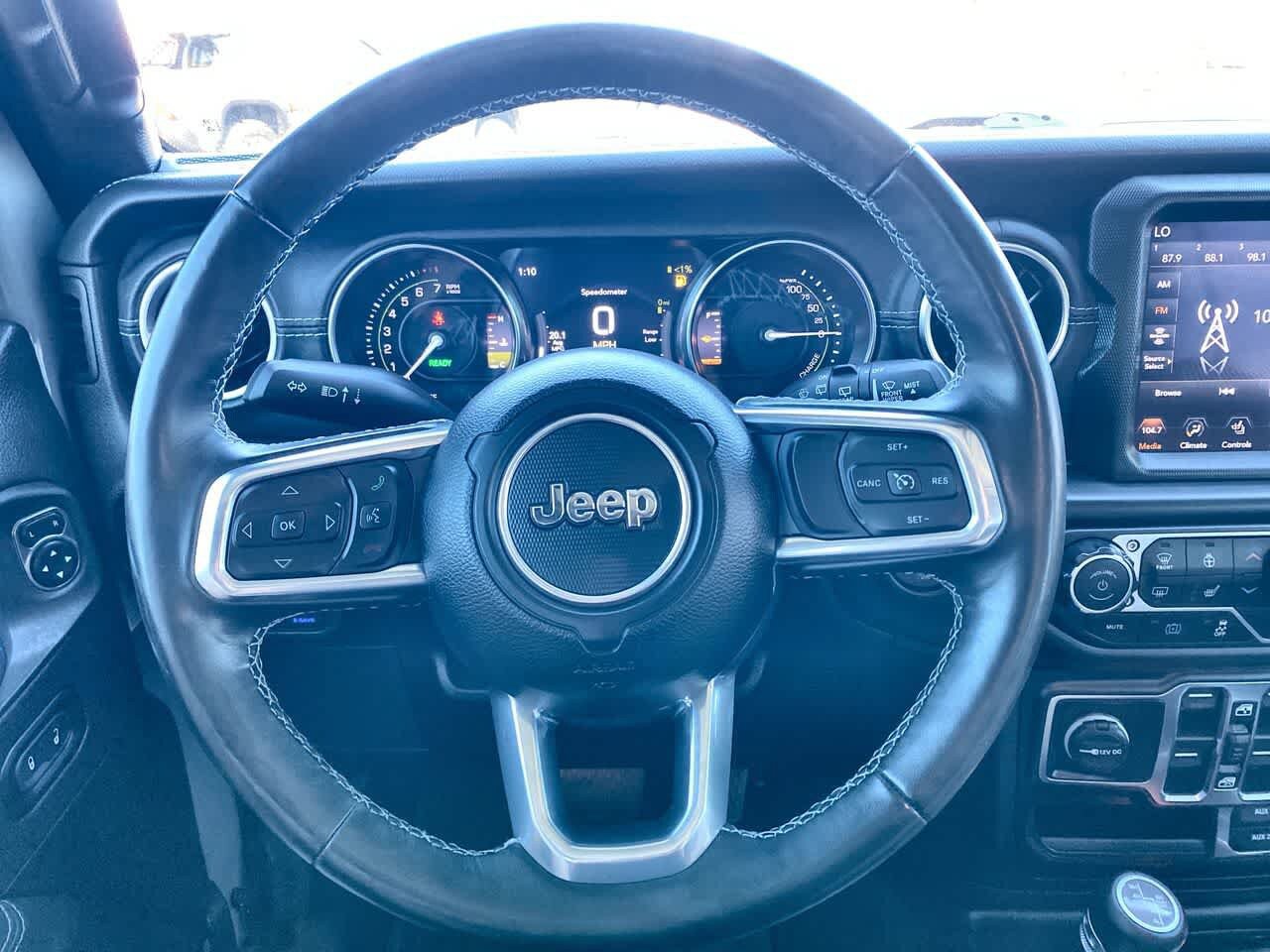 Used 2023 Jeep Wrangler Unlimited Sahara w/ Cold Weather Group AWD/4WD image 14