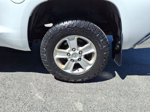 Used 2018 Toyota Tundra SR5 AWD/4WD image 5