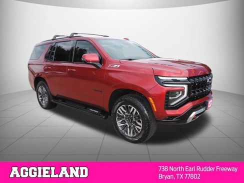 Certified 2025 Chevrolet Tahoe Z71 w/ Comfort Package AWD/4WD image 3