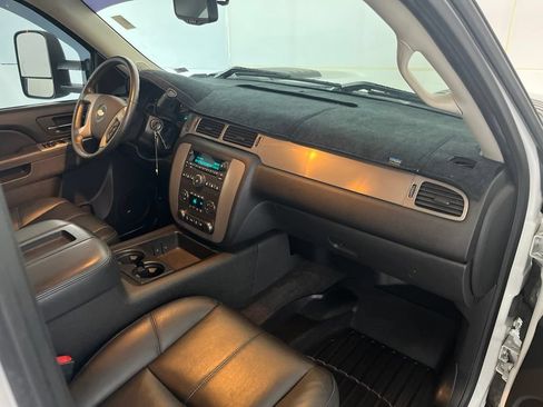 Used 2013 Chevrolet Silverado 3500 LTZ w/ LTZ Plus Package AWD/4WD image 22