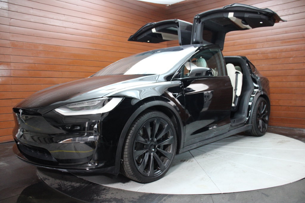 Used 2023 Tesla Model X AWD/4WD image 1