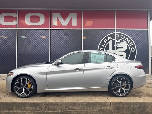 Used 2021 Alfa Romeo Giulia Ti w/ Active Assist 2 Package TI image 15