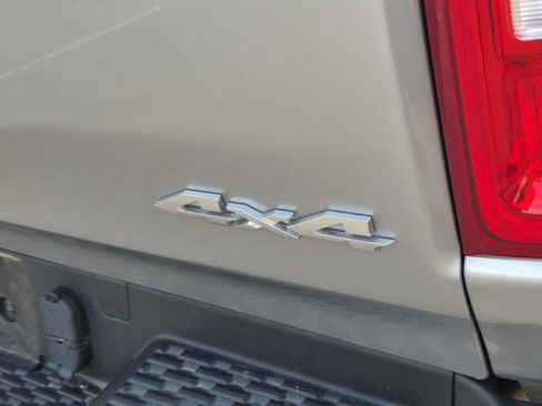 Used 2025 RAM 1500 Laramie w/ Laramie Southwest Edition AWD/4WD image 8
