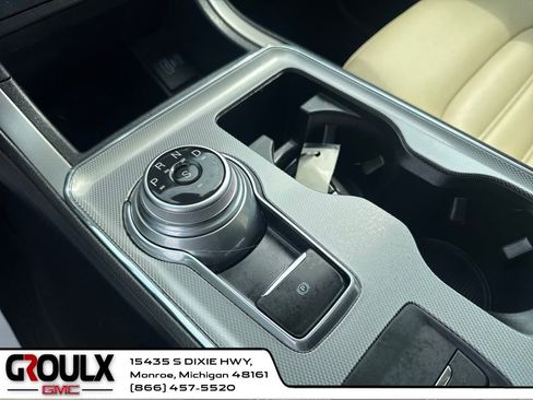 Used 2022 Ford Edge SEL w/ Convenience Package image 15