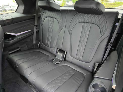 Used 2023 BMW ALPINA XB7 AWD/4WD image 18