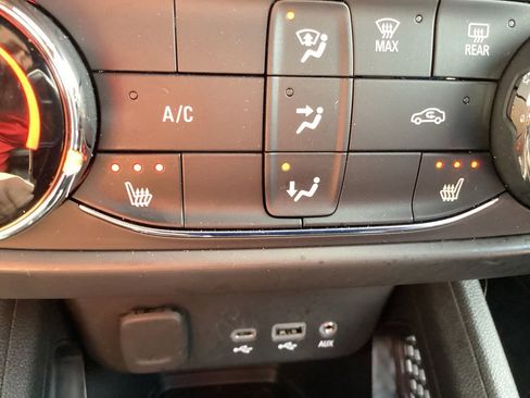 Used 2023 Chevrolet TrailBlazer RS image 44