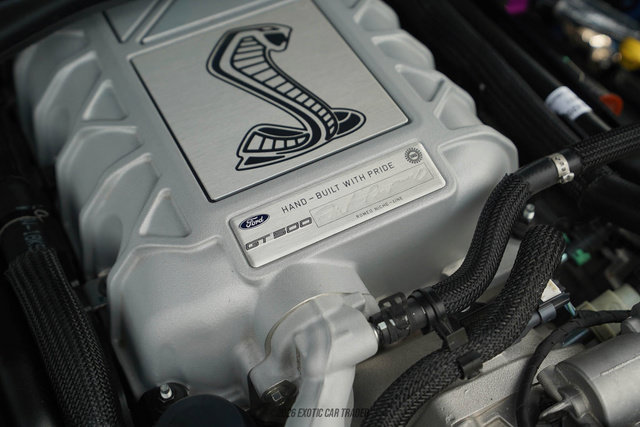 Used 2021 Ford Mustang Shelby GT500 w/ Carbon Fiber Track Pack RWD image 18
