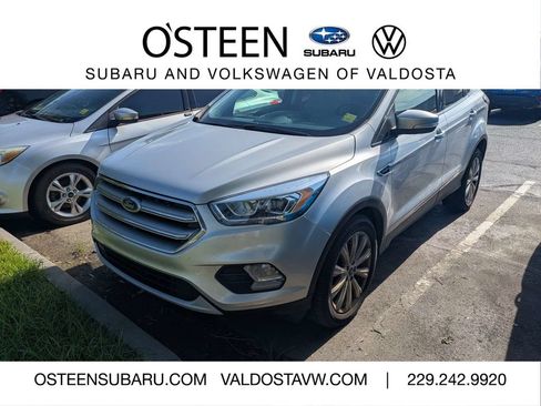 Used 2017 Ford Escape Titanium FWD image 1