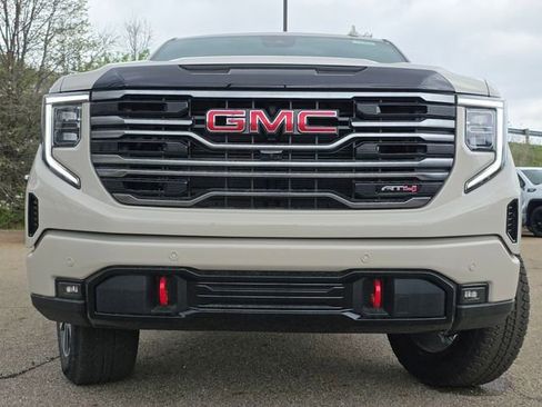 New 2026 GMC Sierra 1500 AT4 w/ AT4 Premium Package AWD/4WD image 12