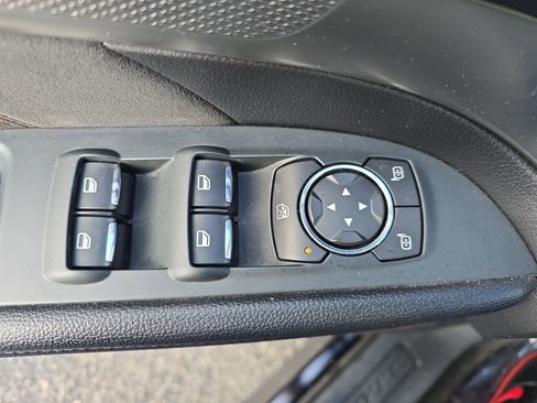 Used 2018 Ford Explorer XLT w/ Equipment Group 202A image 30