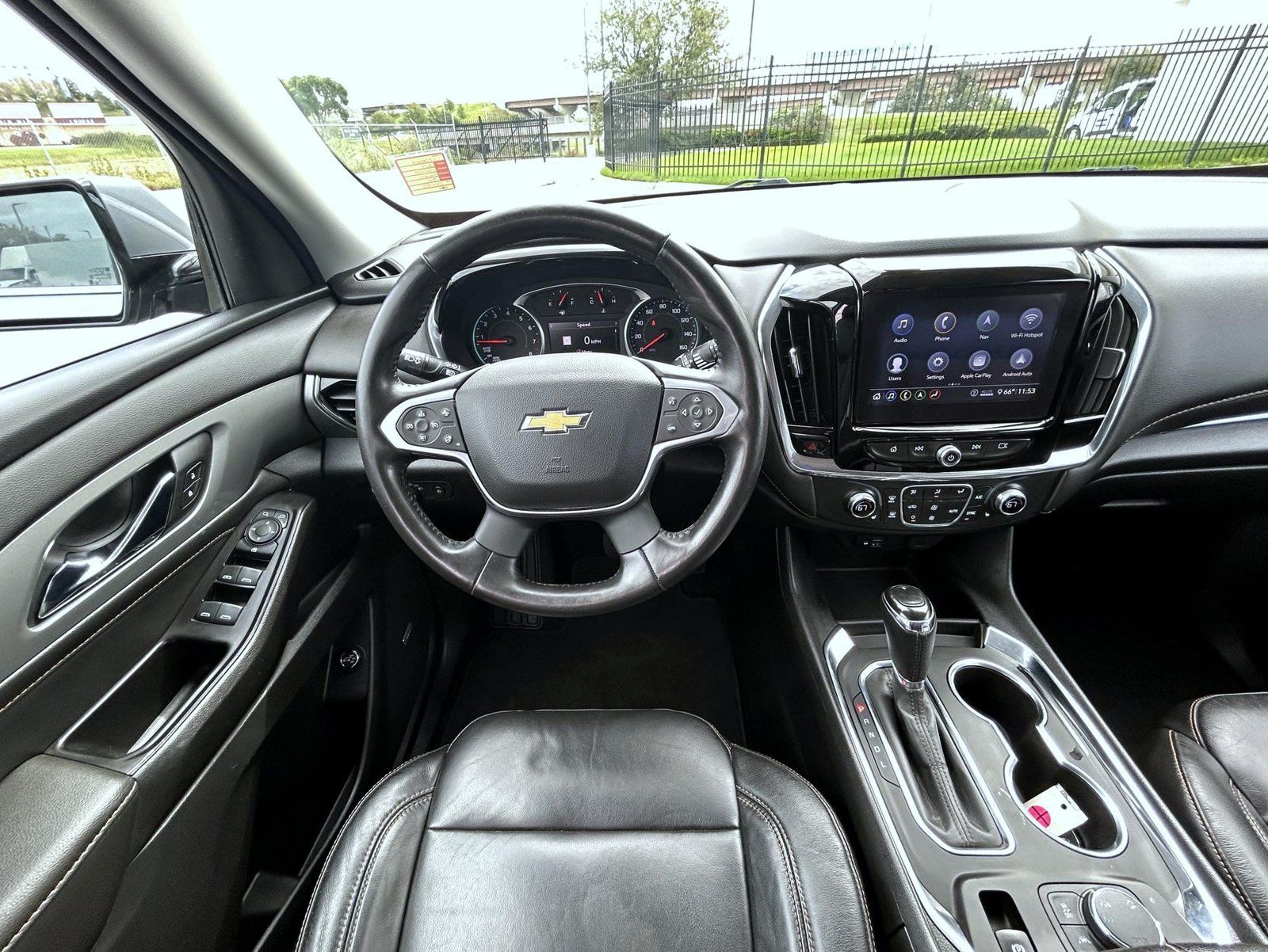 Certified 2020 Chevrolet Traverse LT w/ LT Premium Package AWD/4WD image 14