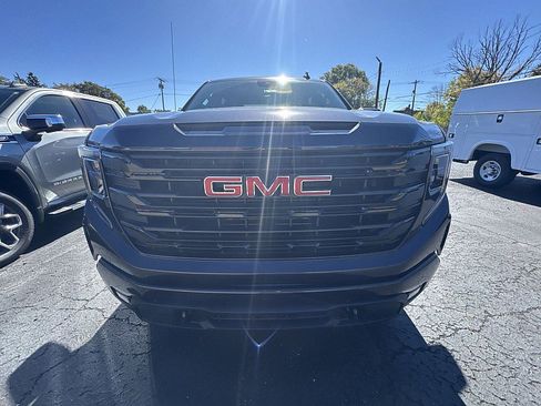 New 2026 GMC Sierra 1500 Elevation image 12