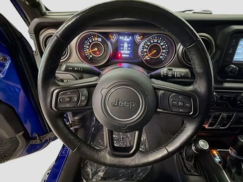 Used 2018 Jeep Wrangler Unlimited Sport S AWD/4WD image 14