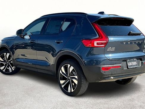New 2026 Volvo XC40 B5 Plus w/ Protection Package Premier image 5