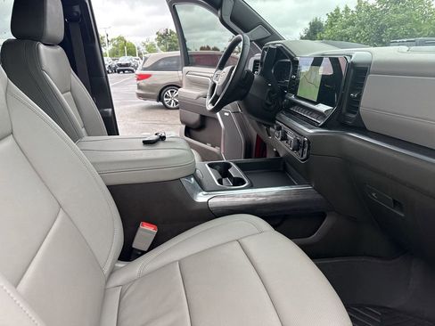 Certified 2025 Chevrolet Silverado 2500 LTZ w/ LTZ Premium Package AWD/4WD image 35