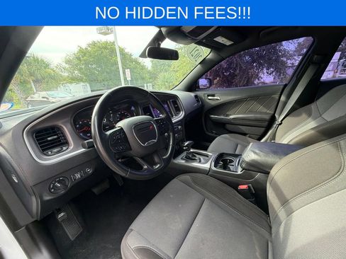 Used 2021 Dodge Charger SXT w/ Blacktop Package RWD image 11