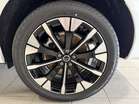 New 2026 Volvo XC60 T8 Plus w/ Protection Package Premier AWD/4WD image 8