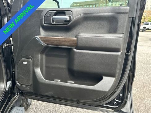 Used 2021 Chevrolet Silverado 1500 LT Trail Boss w/ Convenience Package II AWD/4WD image 14