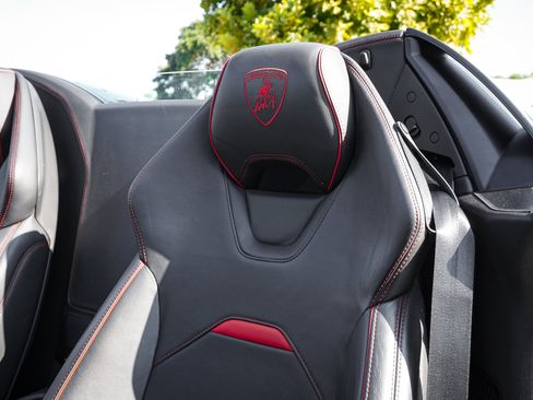 Used 2020 Lamborghini Huracan EVO AWD/4WD image 16