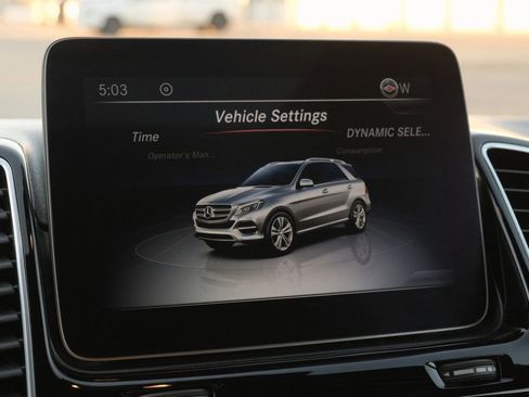 Used 2018 Mercedes-Benz GLE 350 image 31