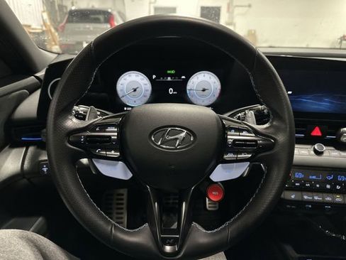 Used 2023 Hyundai Elantra N Base image 15