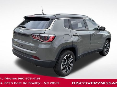 Used 2022 Jeep Compass Limited AWD/4WD image 3