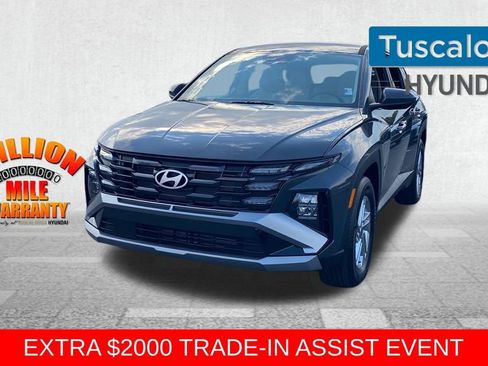 New 2026 Hyundai Tucson SE image 3