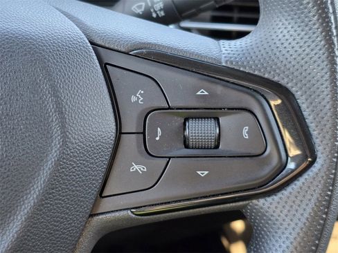 Certified 2025 Chevrolet Trax LT image 27