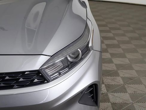 Used 2023 Kia Forte LXS image 12