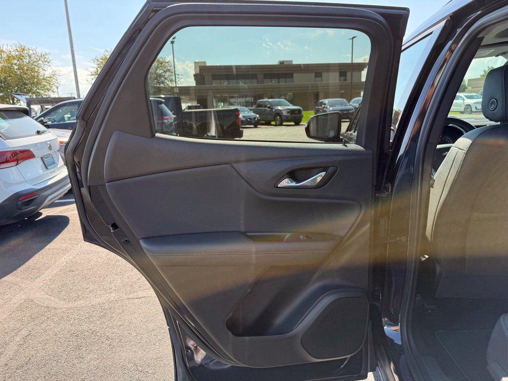 Used 2020 Chevrolet Blazer LT w/ Sound & Technology Package AWD/4WD image 40