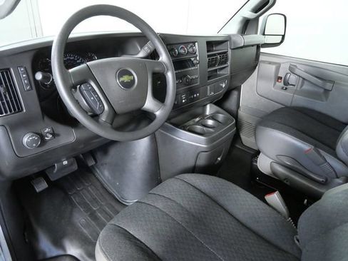 Used 2025 Chevrolet Express 2500 w/ Driver Convenience Package RWD image 3