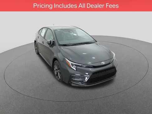 Used 2026 Toyota Corolla SE FWD image 15