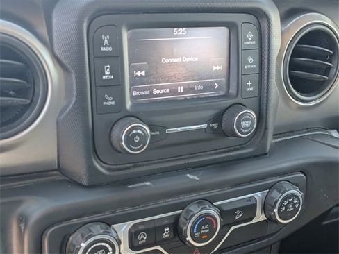 Used 2020 Jeep Wrangler Unlimited Sport image 18