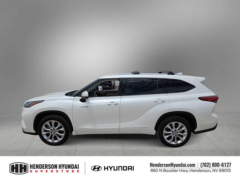 Used 2021 Toyota Highlander Limited FWD image 5